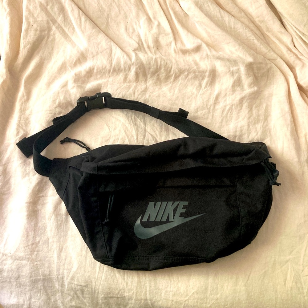 Nike Cross body shoulder bag